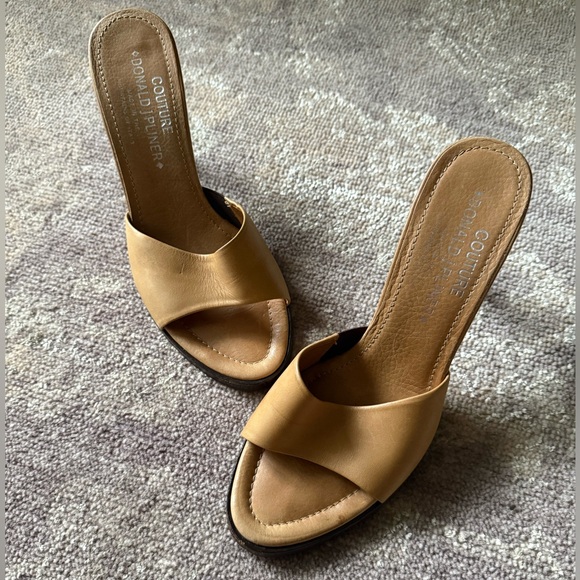 Donald J. Pliner Shoes - Donald J Pliner Couture Women’s Napa Leather Camel Mule Heels Sandals 7.5M NWOT